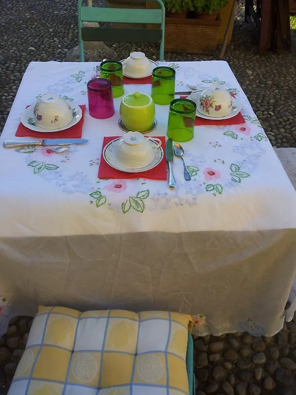 B&B Il Pioppo E La Fonte Castello d'Agogna Alojamento de Acomodação e Pequeno-almoço