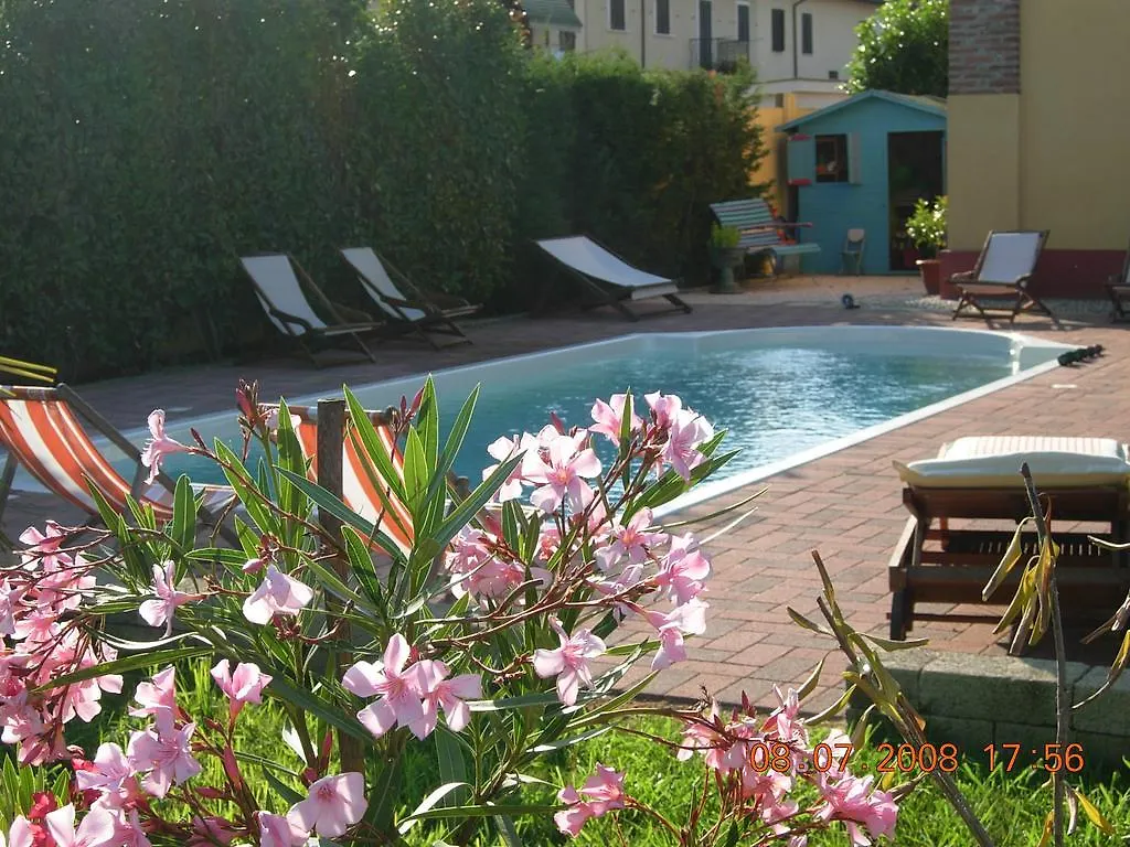 Bed & Breakfast B&B Il Pioppo E La Fonte Castello d'Agogna